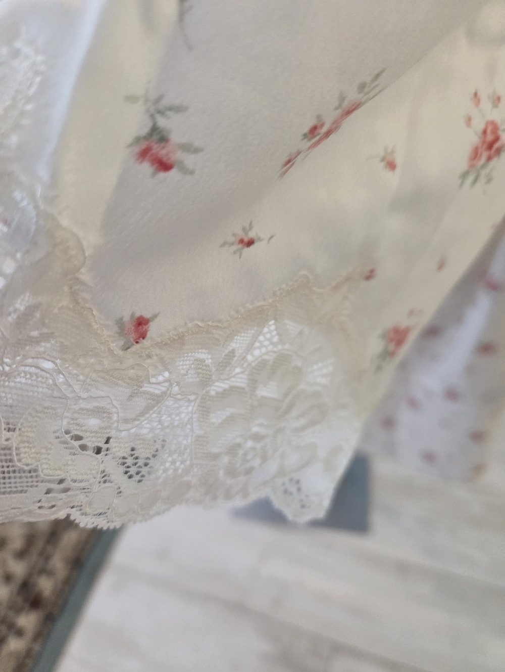 Ralph Lauren Floral Robe With Lace Trim NWT - Picture 6 of 12